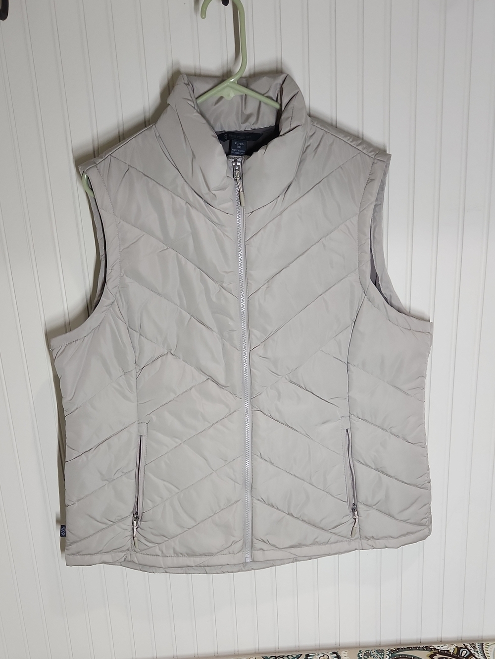 Women's Free Country Cream Quilted Zip-Front Vest
